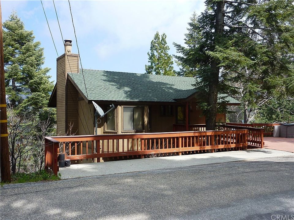 1st image of 24534 Geneva Dr