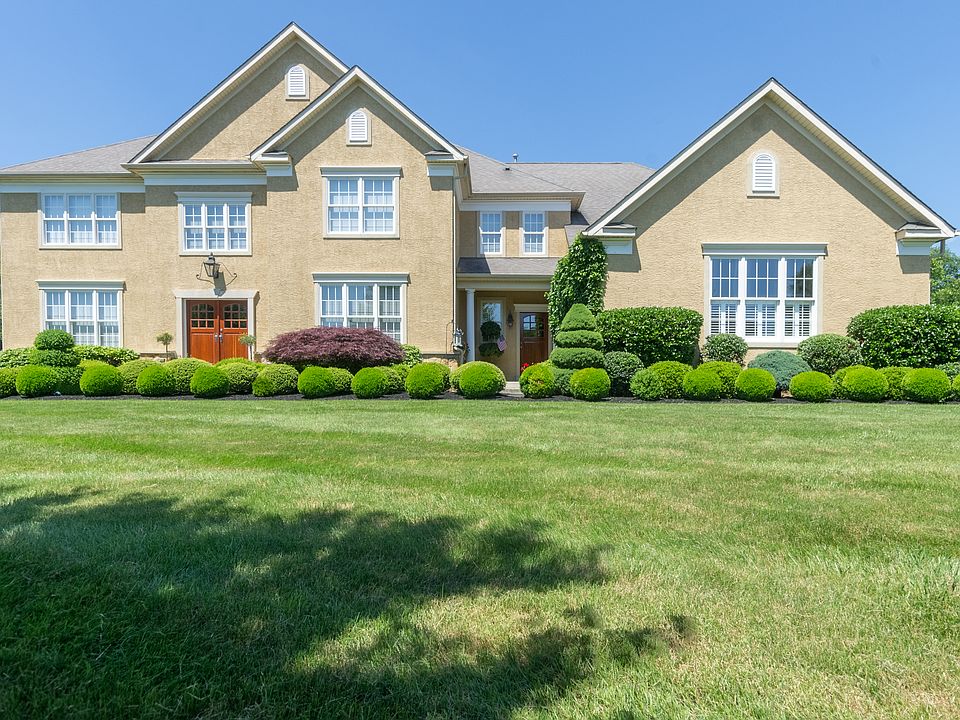 1st image of 49 Lily Pond Ln