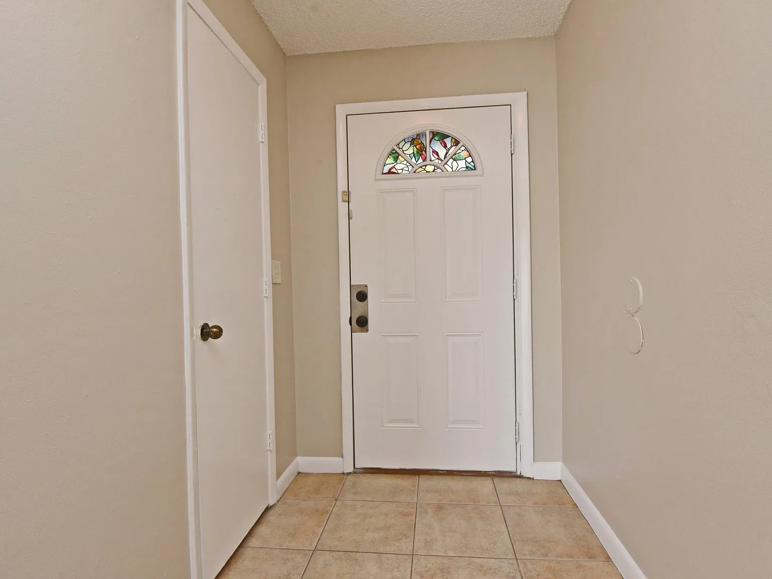 127 Lori Anne Ln — Photo 4