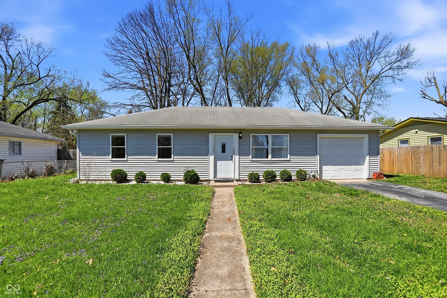 3250 Davis Dr photo 1