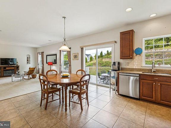 5th image of 53 Bismark Dr