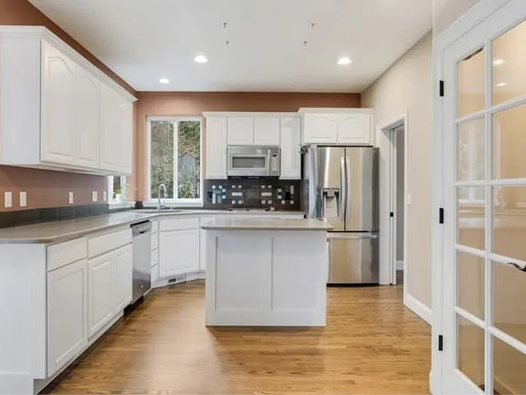 12720 SW 116th Ave — Photo 9