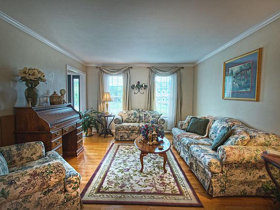 5th image of 1812 Ashbury Dr