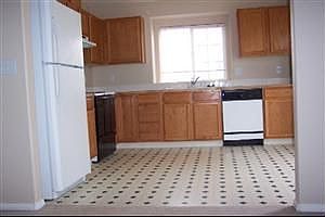 2nd image of 2405 S Stonehedge Dr