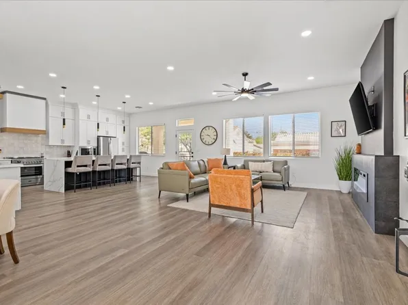 10624 Grand Cypress Ave, Las Vegas, NV 89134