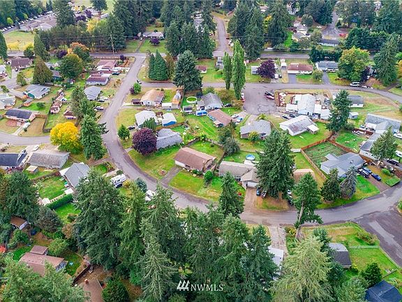 3rd image of 533 Pamela Dr SE