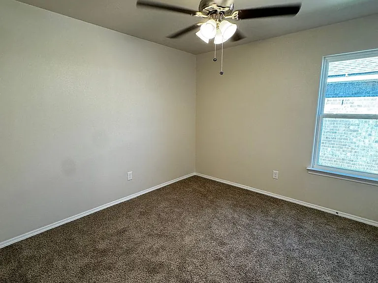 4205 Sunset St — Photo 7