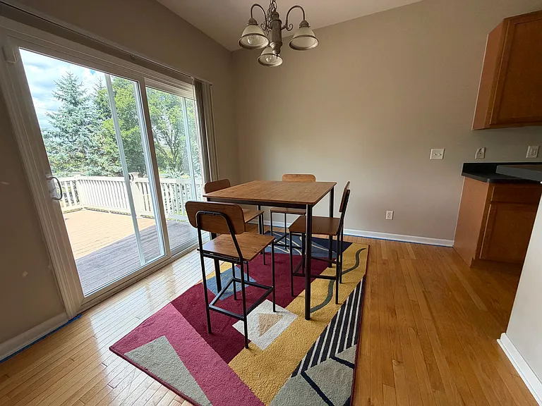 7576 Abigail Dr — Photo 9