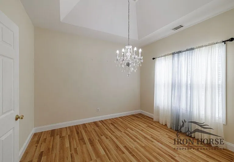 411 Timber Creek Dr — Photo 16