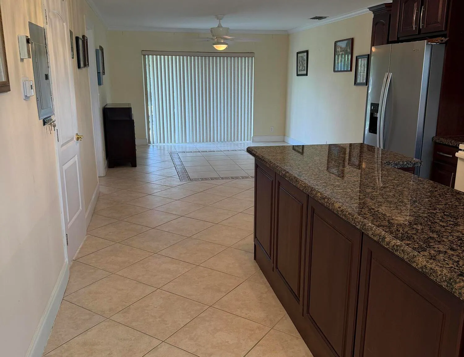 2 bed, 2.0 bath, 908 sqft, $2,000 — Photo 4