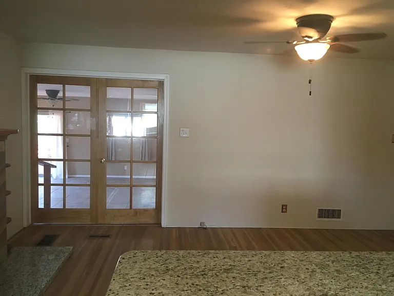 723 Adams St NE — Photo 16