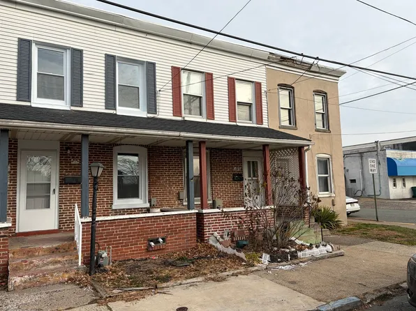 505 W Vine St, Stowe, PA 19464