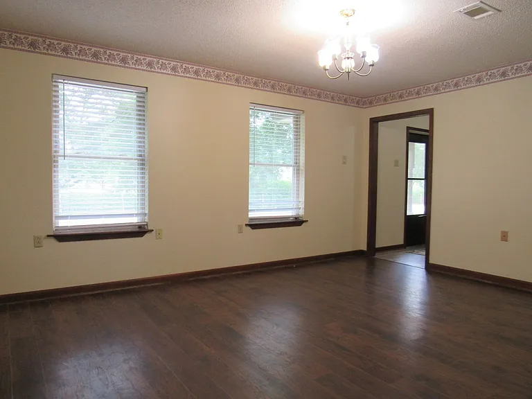 13501 Lower Steel Bend Rd — Photo 21