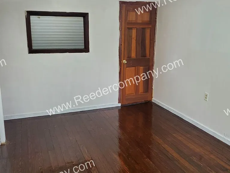 283 N Hamilton St — Photo 14