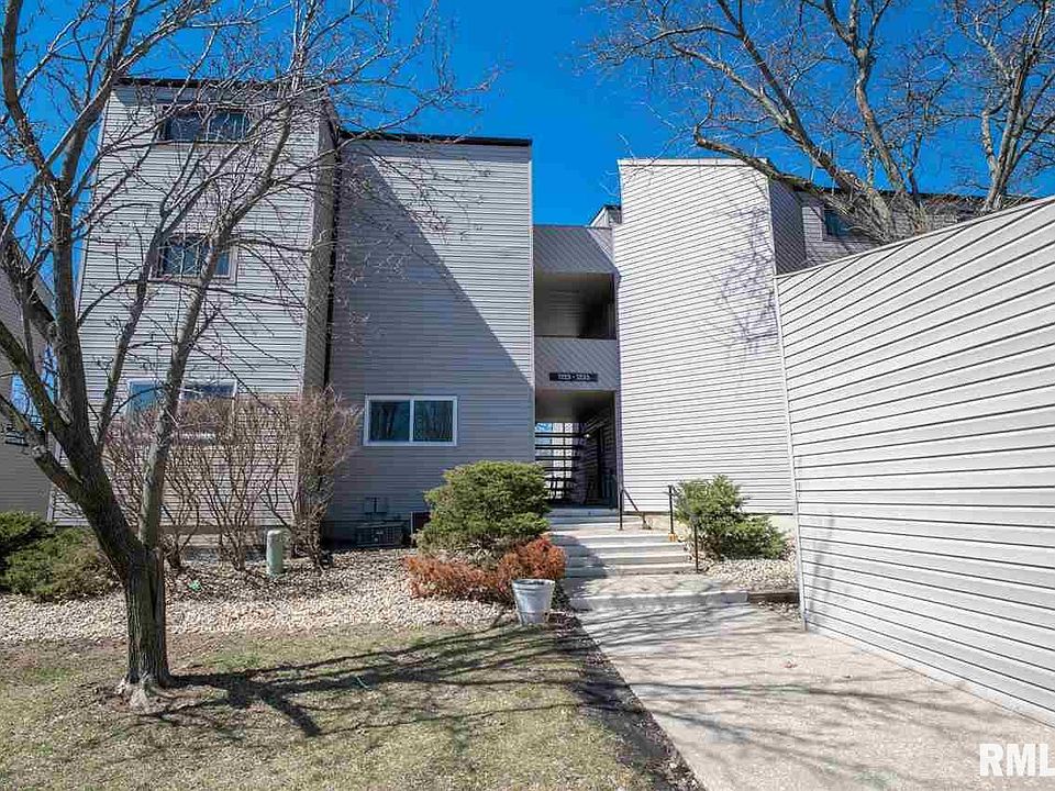 1st image of 7233 N Lakeside Ct