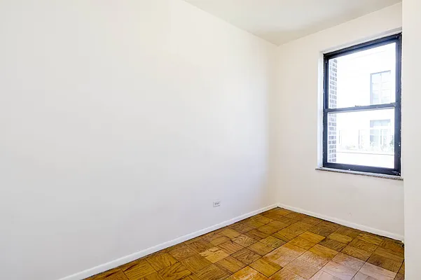 Rented by Compass | media 22