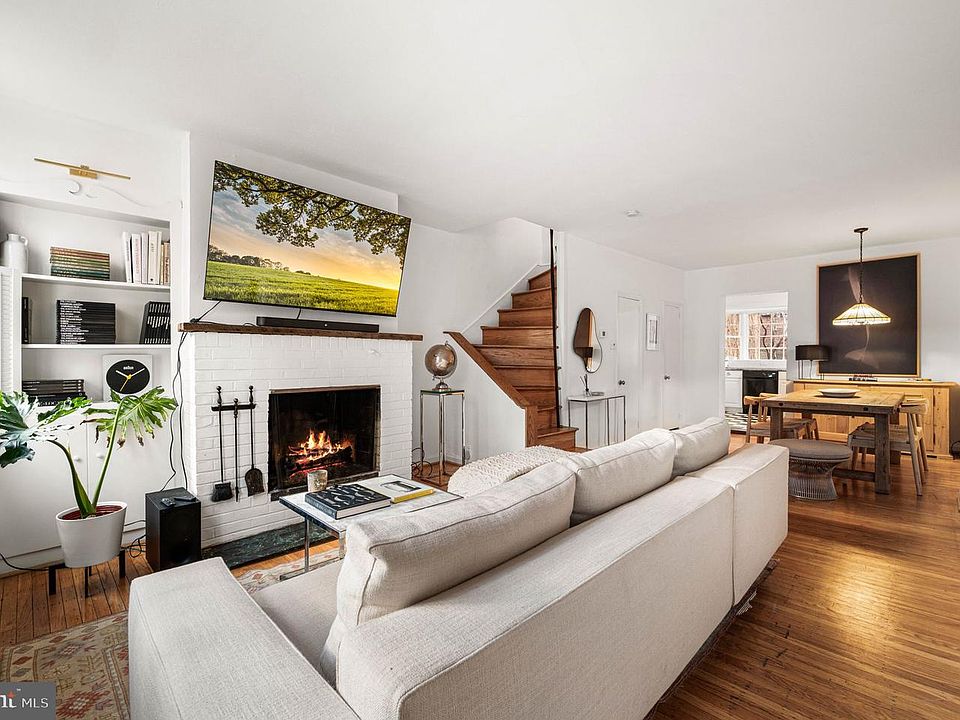 1st image of 2035 Rittenhouse Sq