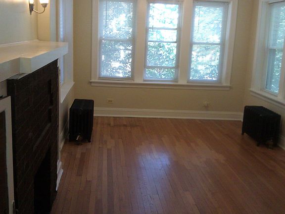 5th image of 7716 S Calumet Ave #2