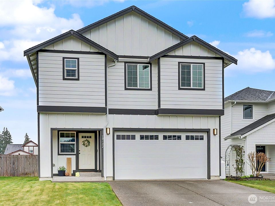 Front view of home, clean and beautiful PNW contemporary! Plenty of parking for you and your guests.>