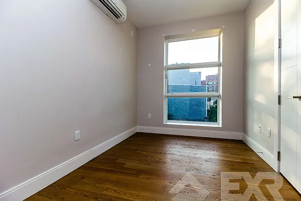 Rented by EXR | media 6