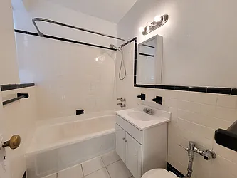 Rented by Bouklis Group