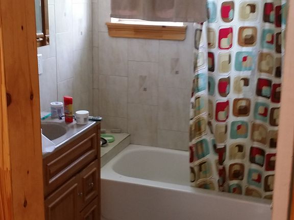 4th image of 273 Brinkman Ave #2