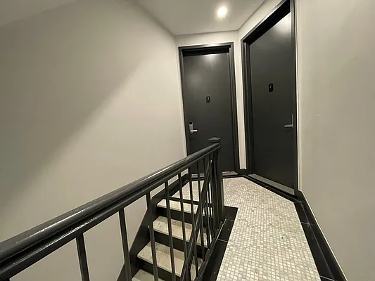 Rented by HOLTON REAL ESTATE INC. | media 21