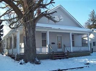 820 7th Ave E, Oskaloosa, IA 52577