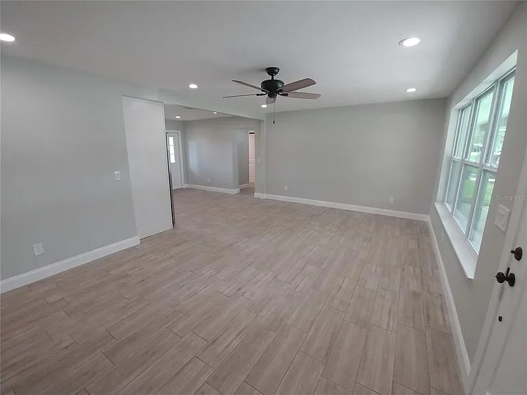 4027 Condor Ln — Photo 2