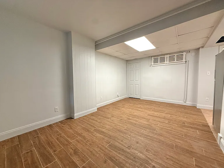1683 Beacon St #1 — Photo 2