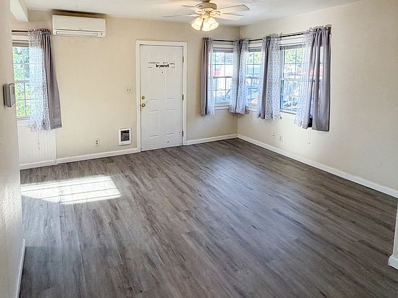 4th image of 3003 E 24th St