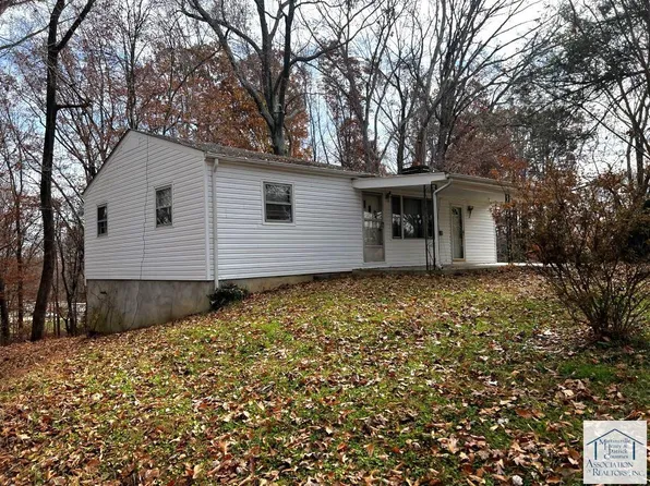 44 Short St, Bassett, VA 24055