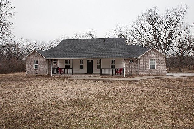 1st image of 17763 Redbud Dr