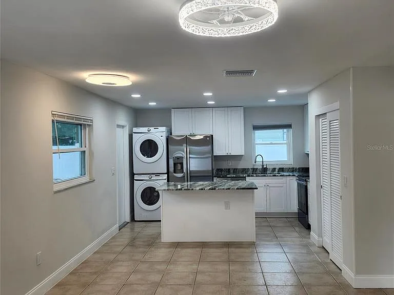 15414 Avalon Ave #2 — Photo 4