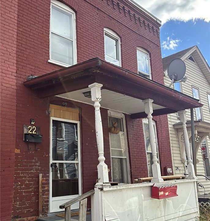 1st image of 22 Cottage Ave