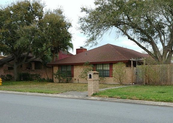 3rd image of 1707 Augusta Dr