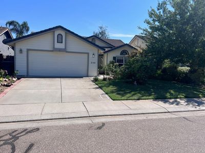 260 Dunsmuir Dr, Lodi, CA, 95240