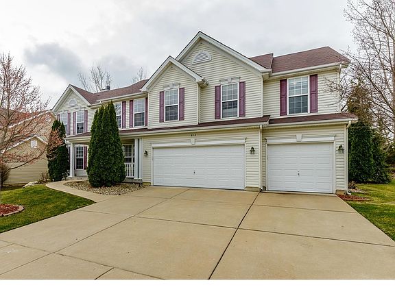 2nd image of 812 Honeywood Dr
