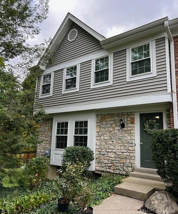 1st image of 10801 Lakehurst Ct