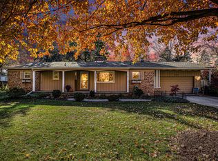 2283 Hulett Rd, Okemos, MI 48864