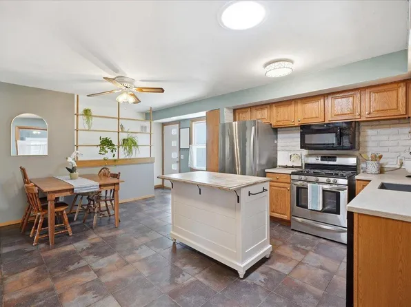 4802 Steinhauer Trail, Madison, WI 53716