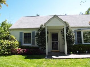 17 Arnold St, Old Greenwich, CT 06870