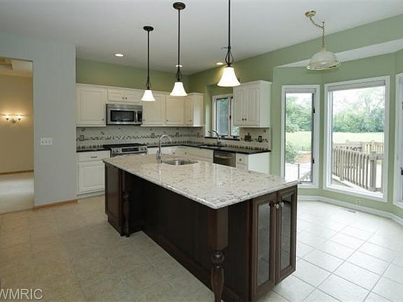 4th image of 2347 Cross Country Dr