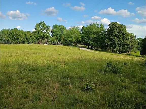 2nd image of 1872 W Leo Woods Rd