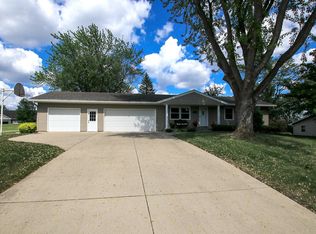 1385 Jefferson St SE, Hutchinson, MN 55350