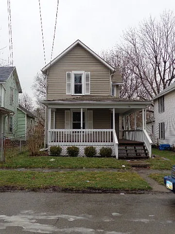 393 Girard Ave photo 1