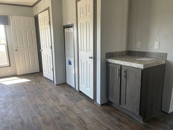 5th image of 198 Mill Run Ave #111