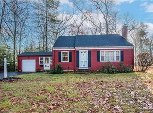 42 Barry Ln, Simsbury, CT 06070