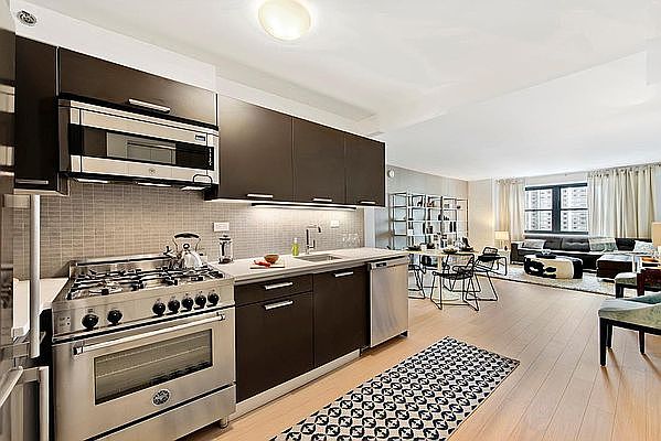 1st image of 222 E 39th St APT 15G