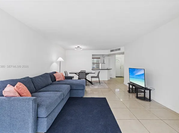 1501 NE 191st St APT C216, Miami, FL 33179